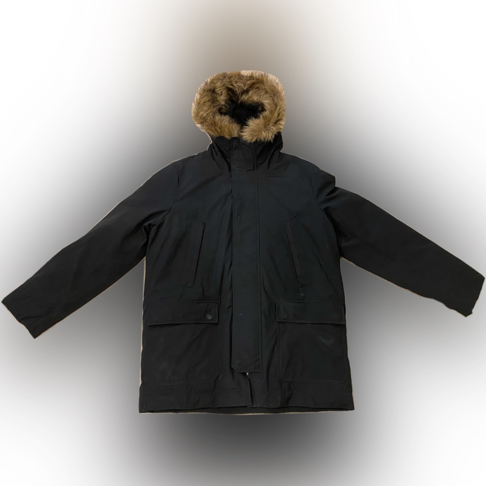 super thick GAP winter jacket with detachable faux fur hood lining